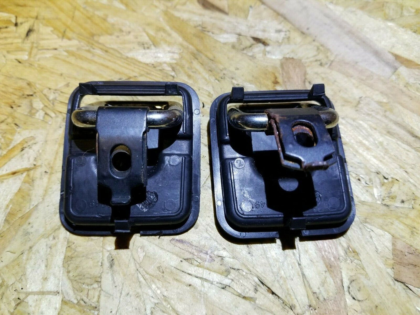 11 12 13 Jeep Grand Cherokee Child Restraint Safety Hook  **2 Pcs** OEM