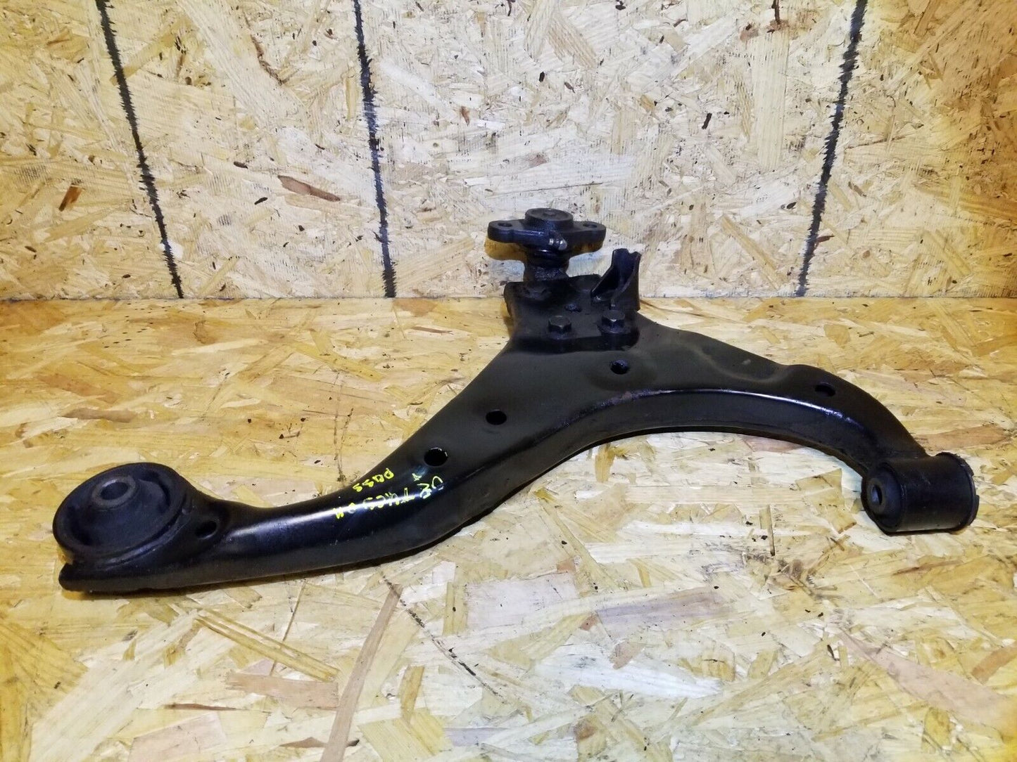 07 08 09 Hyundai Tucson Front Right Passenger Lower Control Arm OEM 89k