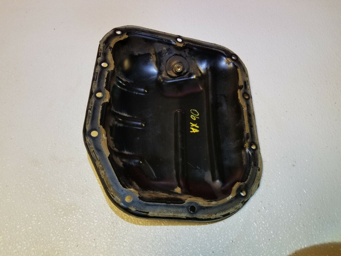 04 05 06 Scion Xa 1.5l Engine Oil Pan OEM