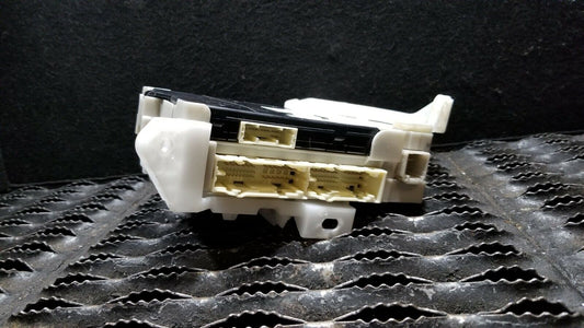 12 13 14 15 Toyota Prius Driver Side Junction Block Relay Fuse Box / Network OEM