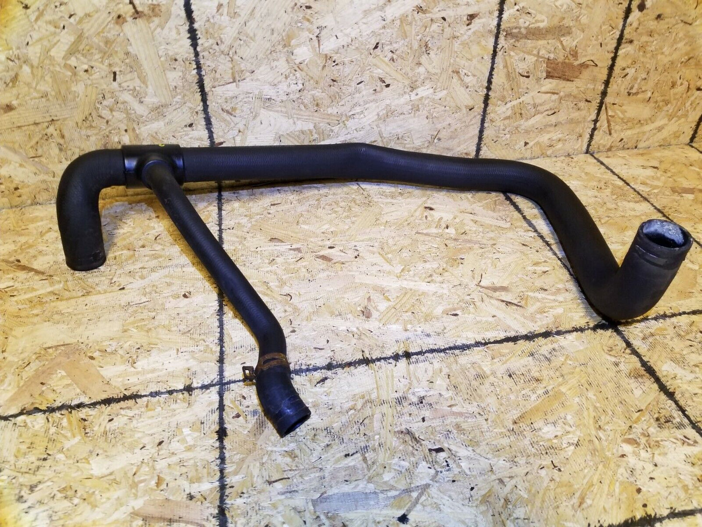 06 07 08 09 10 11 Lincoln Town Car Radiator Hose Pipe Line OEM 65k