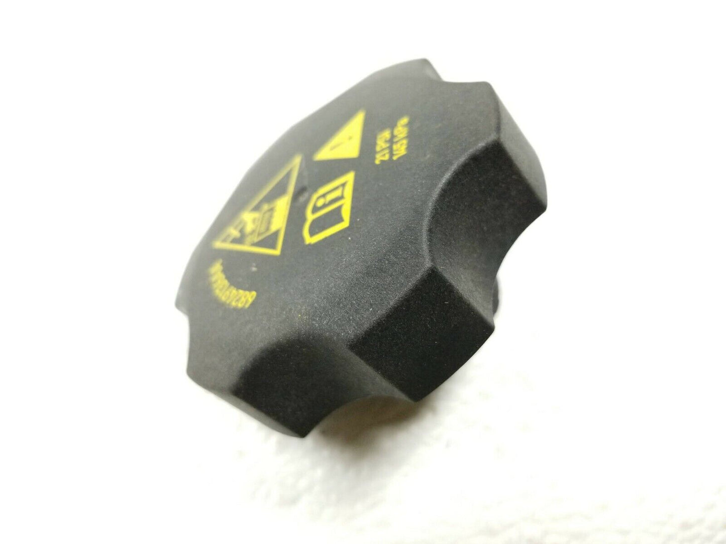 15 16 17 Jeep Renegade Coolant Bottle Reservoir Cap 68249136aa  OEM