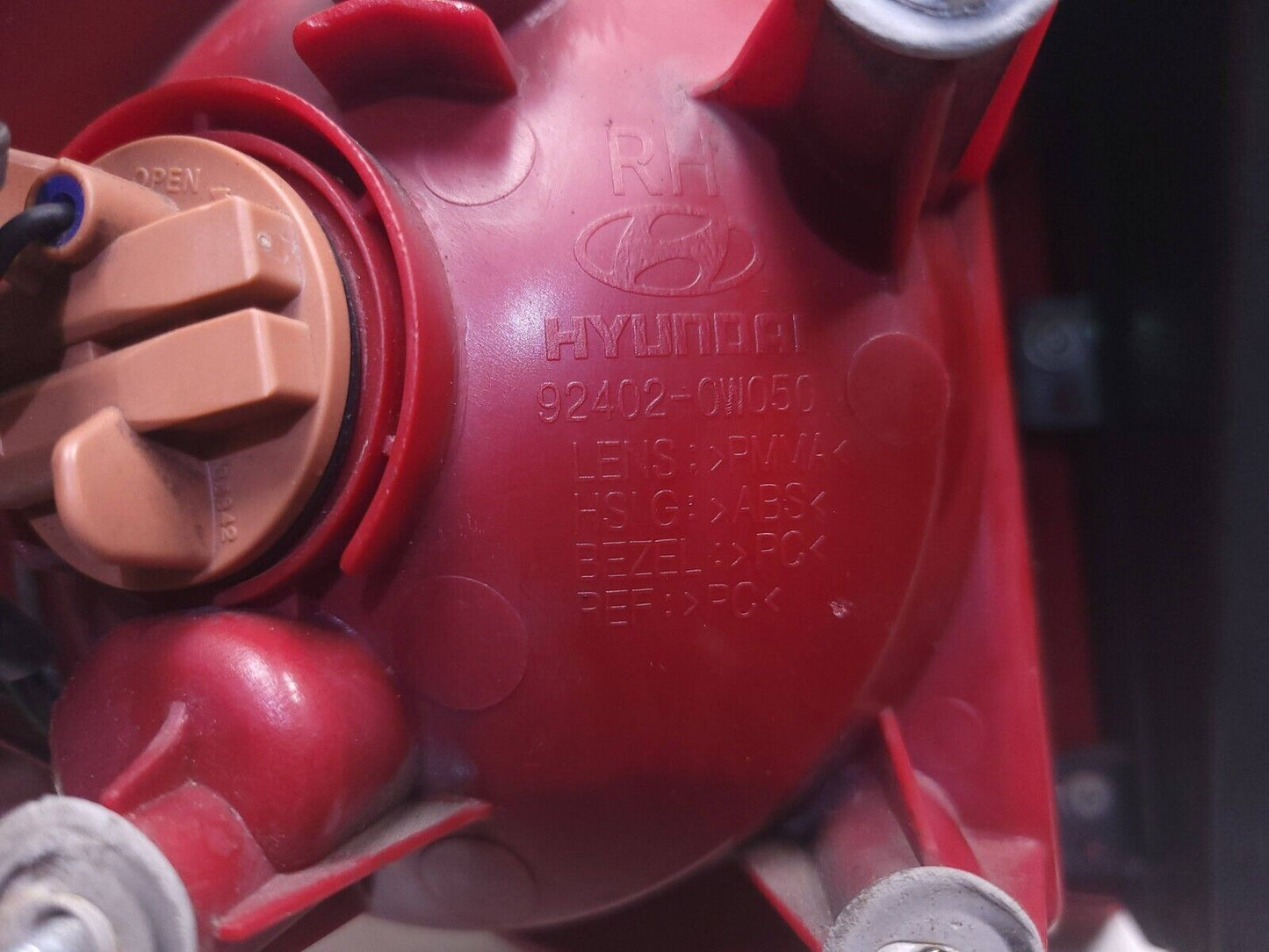 2007-2009 Hyundai Santa Fe Tail Light Left Driver Side OEM