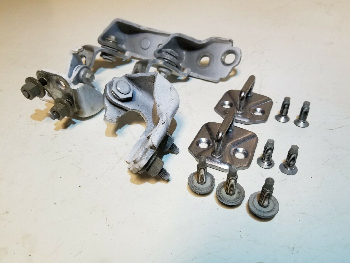 13 14 15 16 Ford Escape Left Driver Side Door Hinge OEM 83k