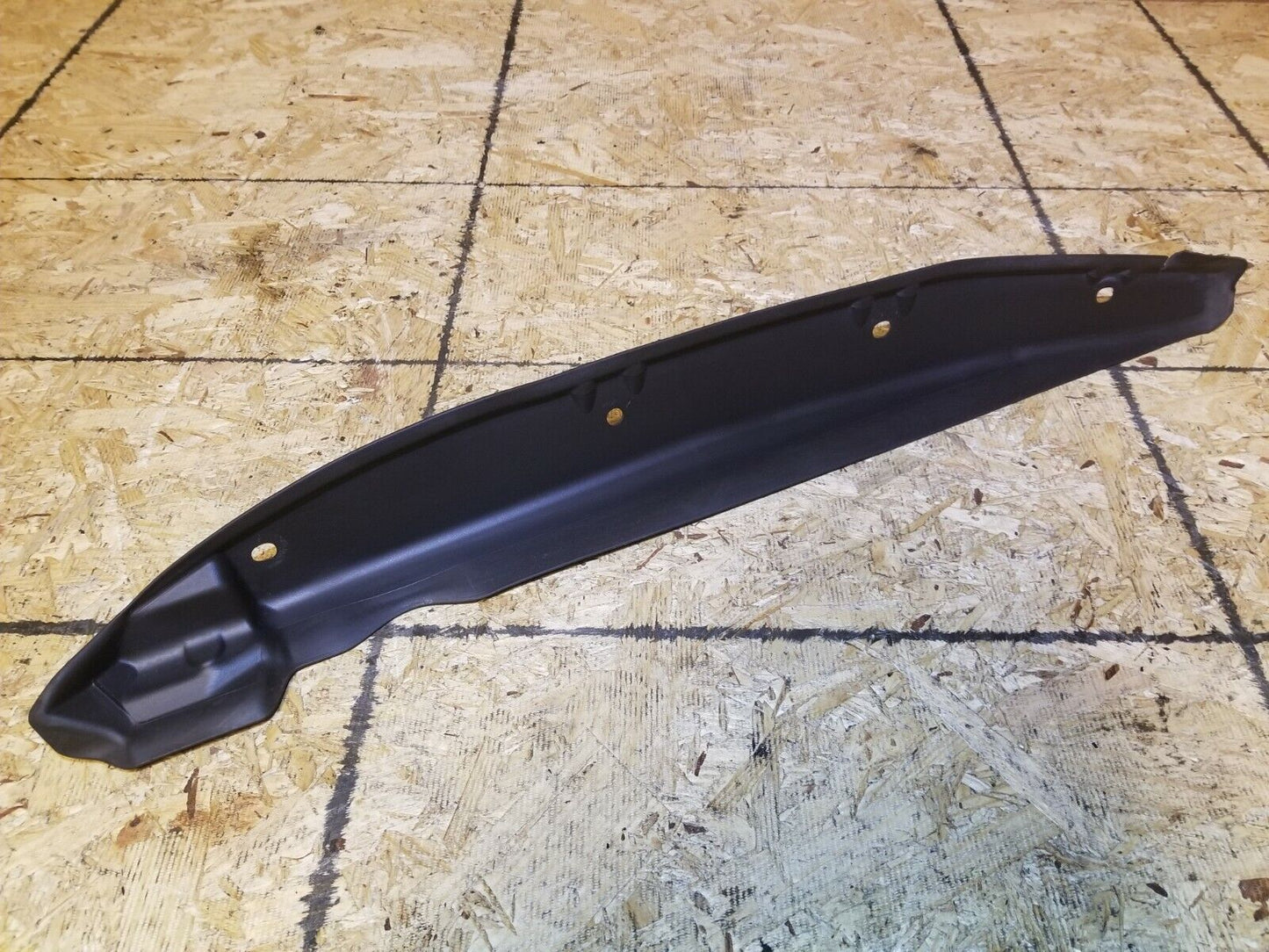 07 08 09 10 Mercedes-benz R350 Front Right Passenger Side Fender Trim Cover OEM