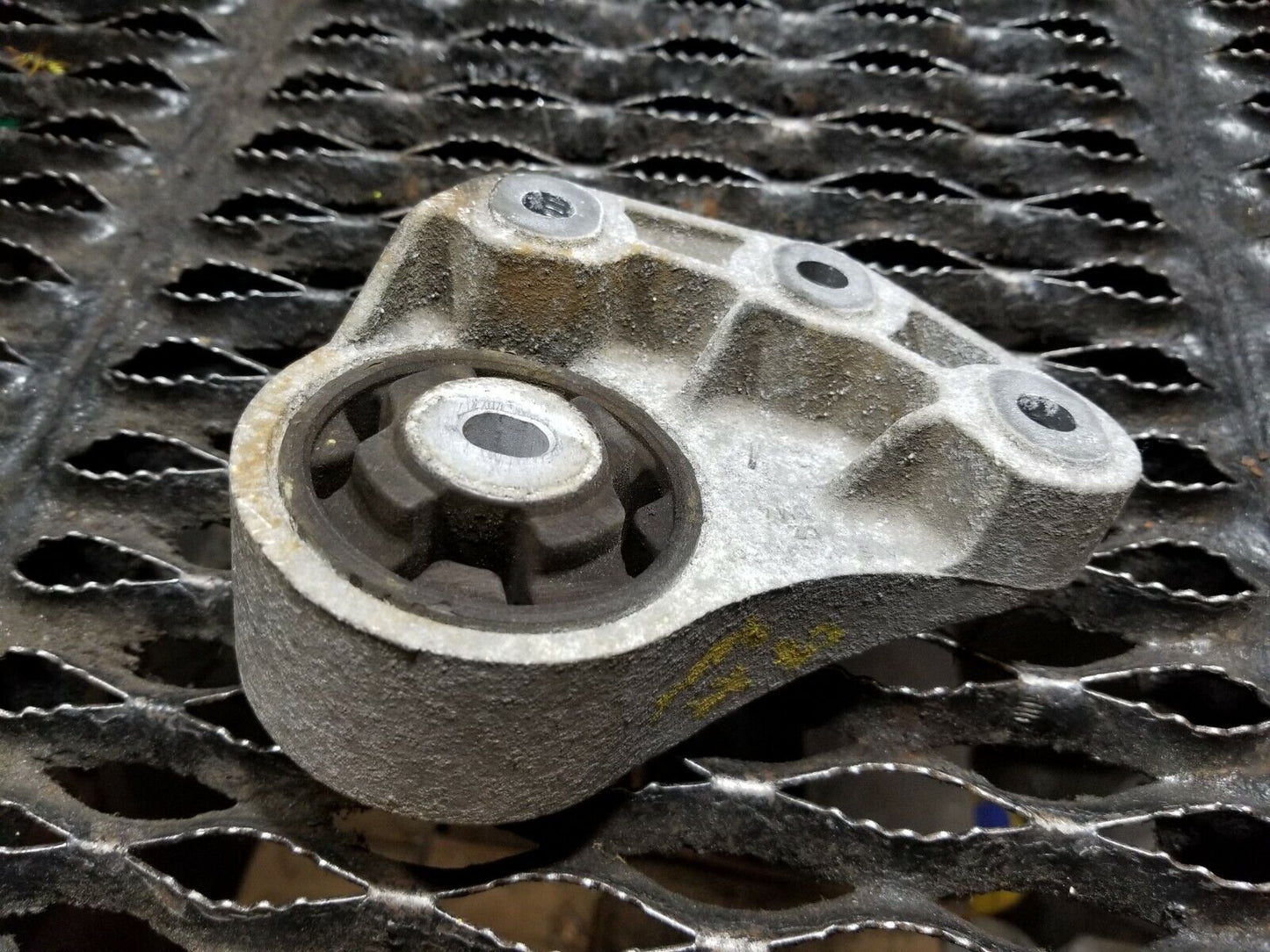 06 07 08 Audi A4 Differential Mount 8e0599125 OEM 85k Miles