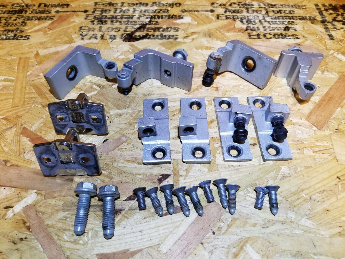 04 05 06 07 BMW 530xi E60 Door Hinge Front & Rear Passenger Side Right OEM