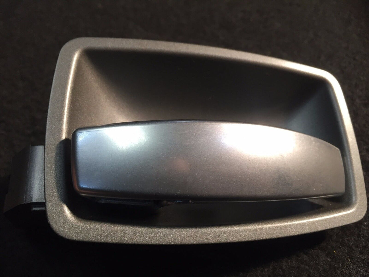 02 03 04 05 BMW 745i E65 Front Left Driver Interior Door Handle OEM 7024303