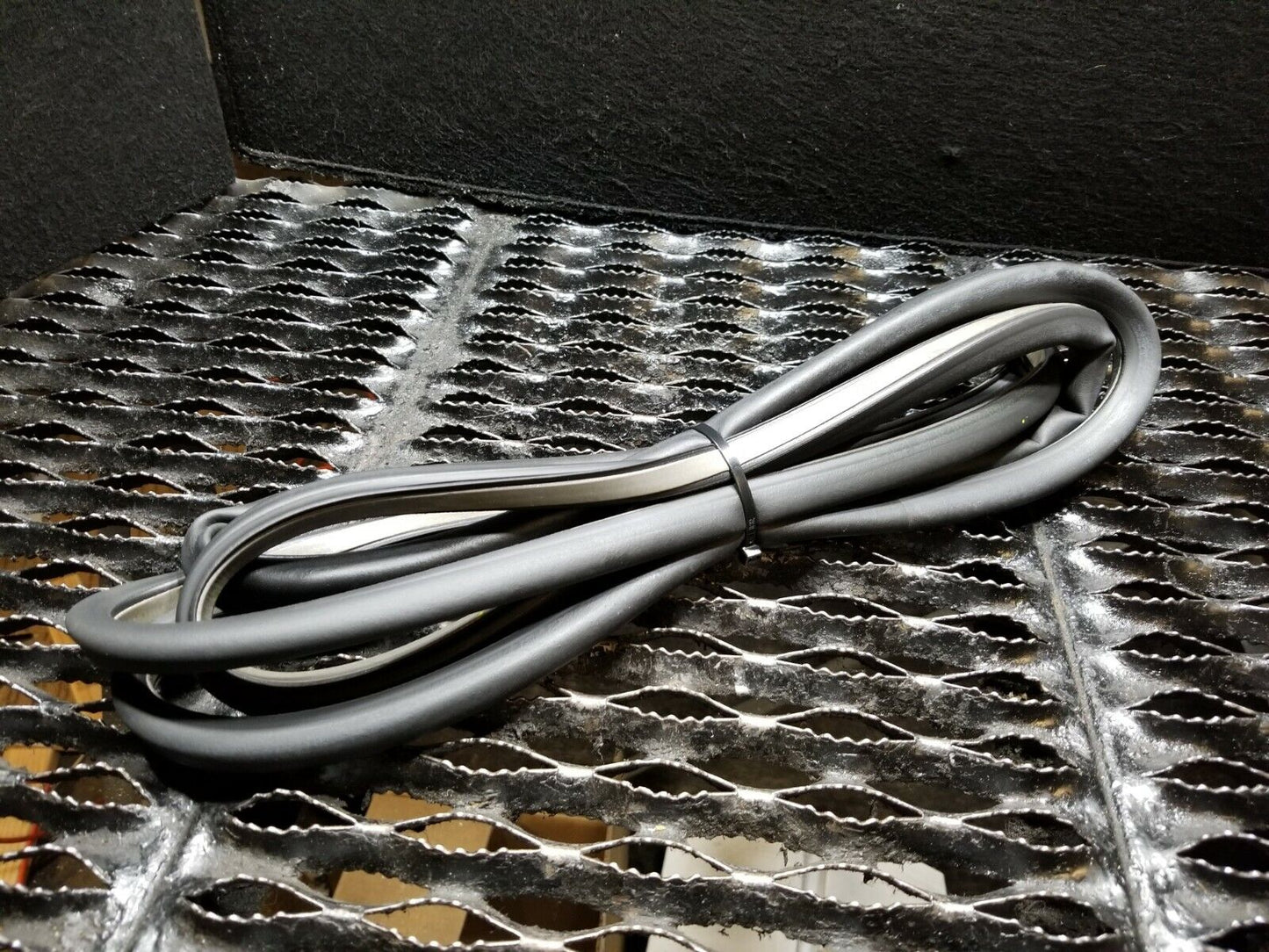 10 11 12 13 Mercedes-benz W212 E350 Rear Left Door Weather Strip Seal OEM 39k