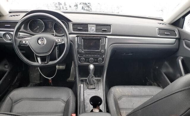 12-19 Volkswagen Passat B7 Steering Column OEM