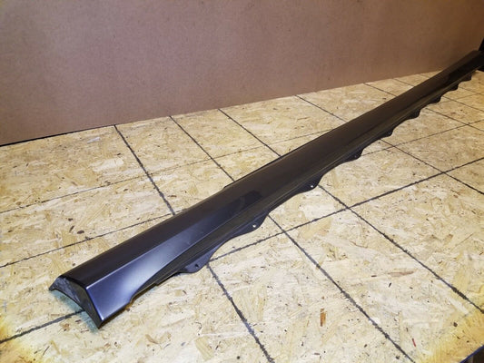 07 08 09 10 Mercedes R350 Left Driver Side Rocker Panel Skirt Molding OEM