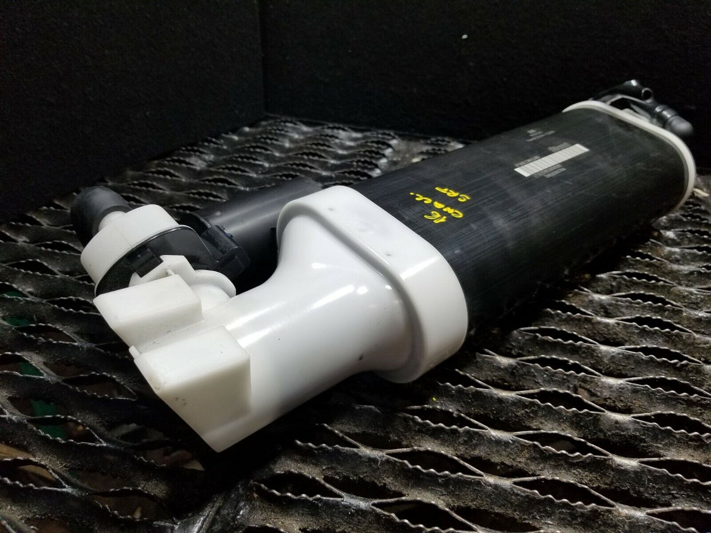 16 17 Dodge Challenger SRT Fuel Vapor Canister OEM 12k Miles