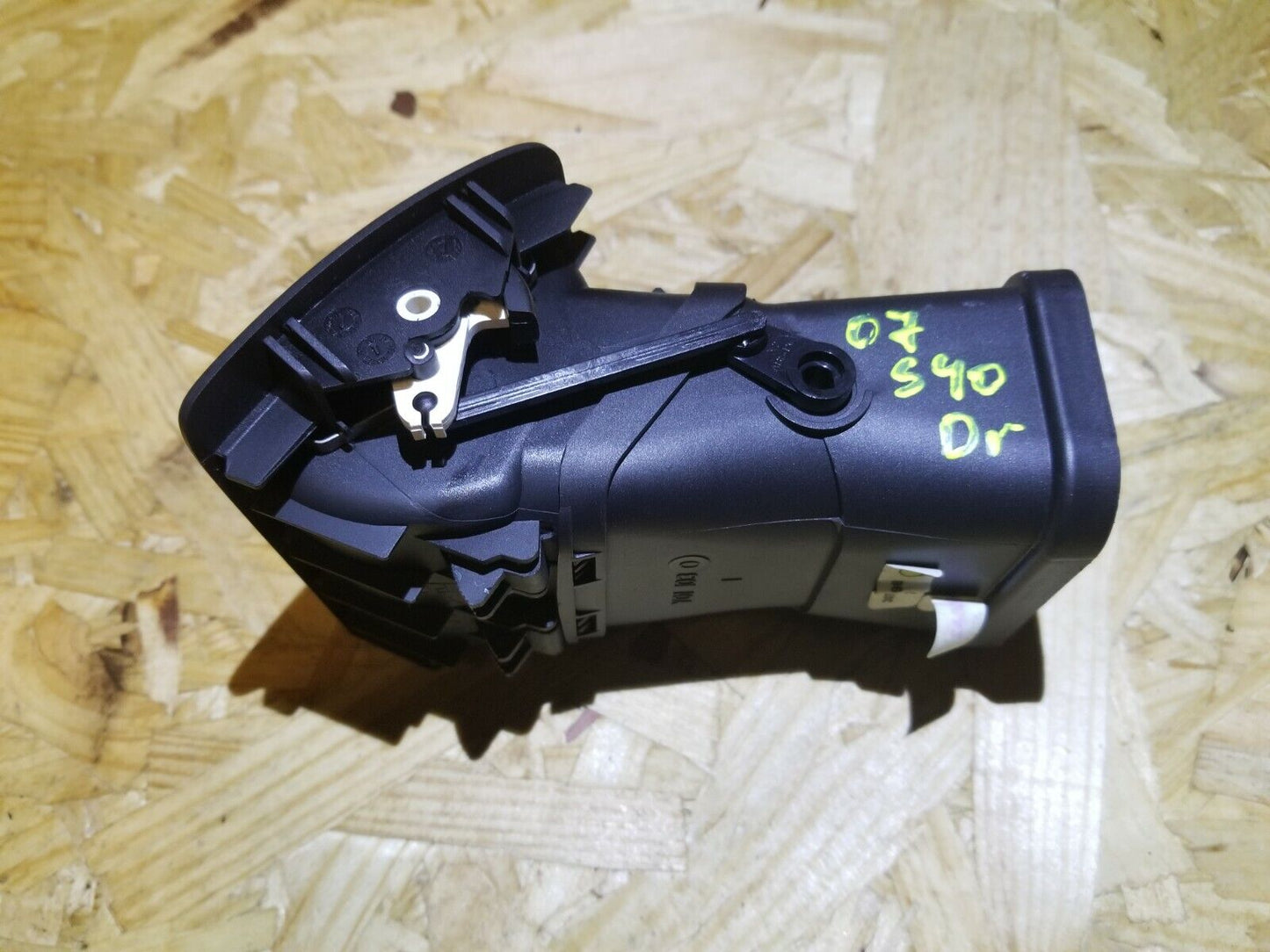 05 06 07 Volvo S40 Dash Air Vent Left Driver Side OEM