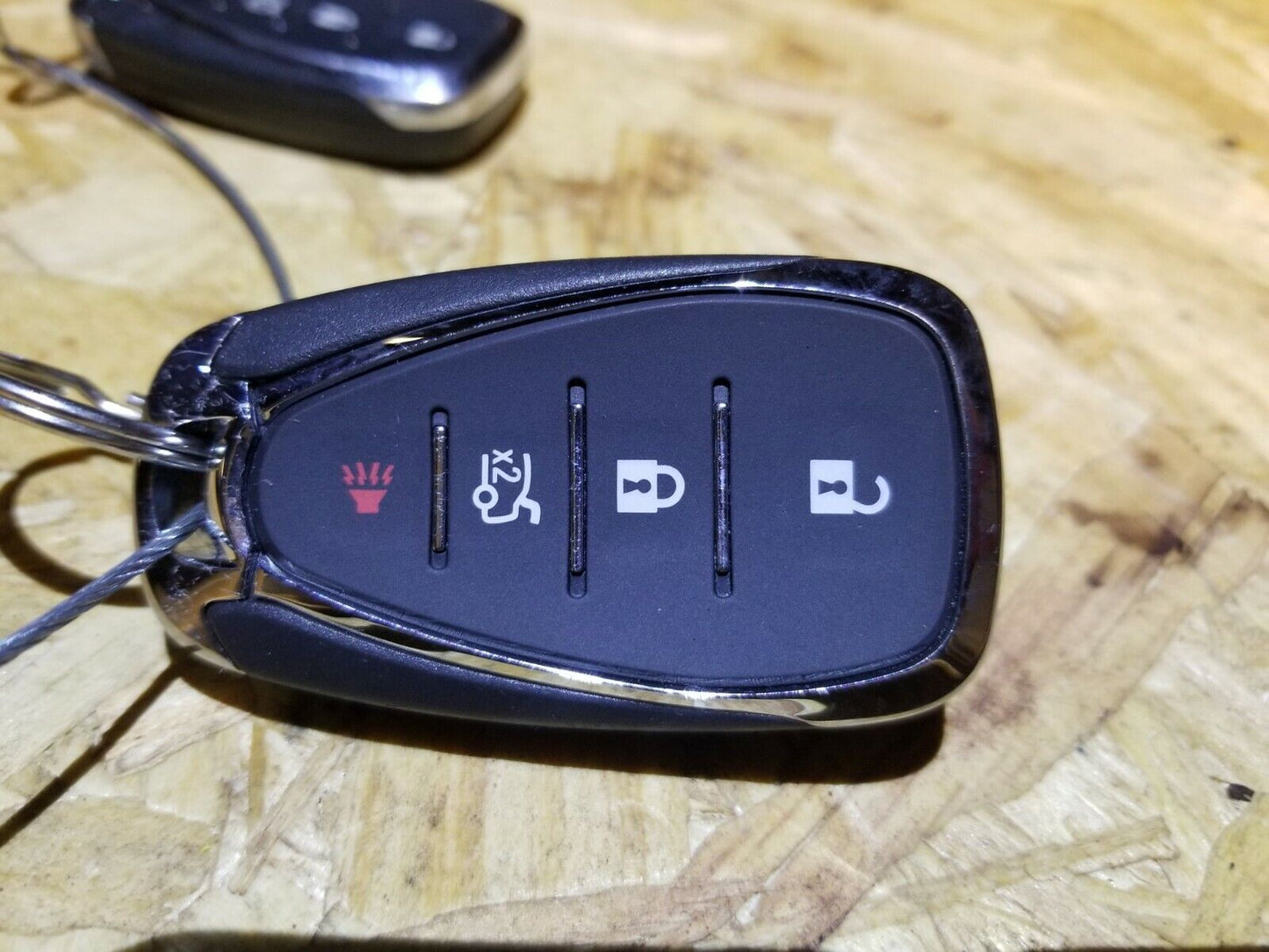 16 17 18 19 Chevrolet Malibu Remote Key Fob 2pcs OEM