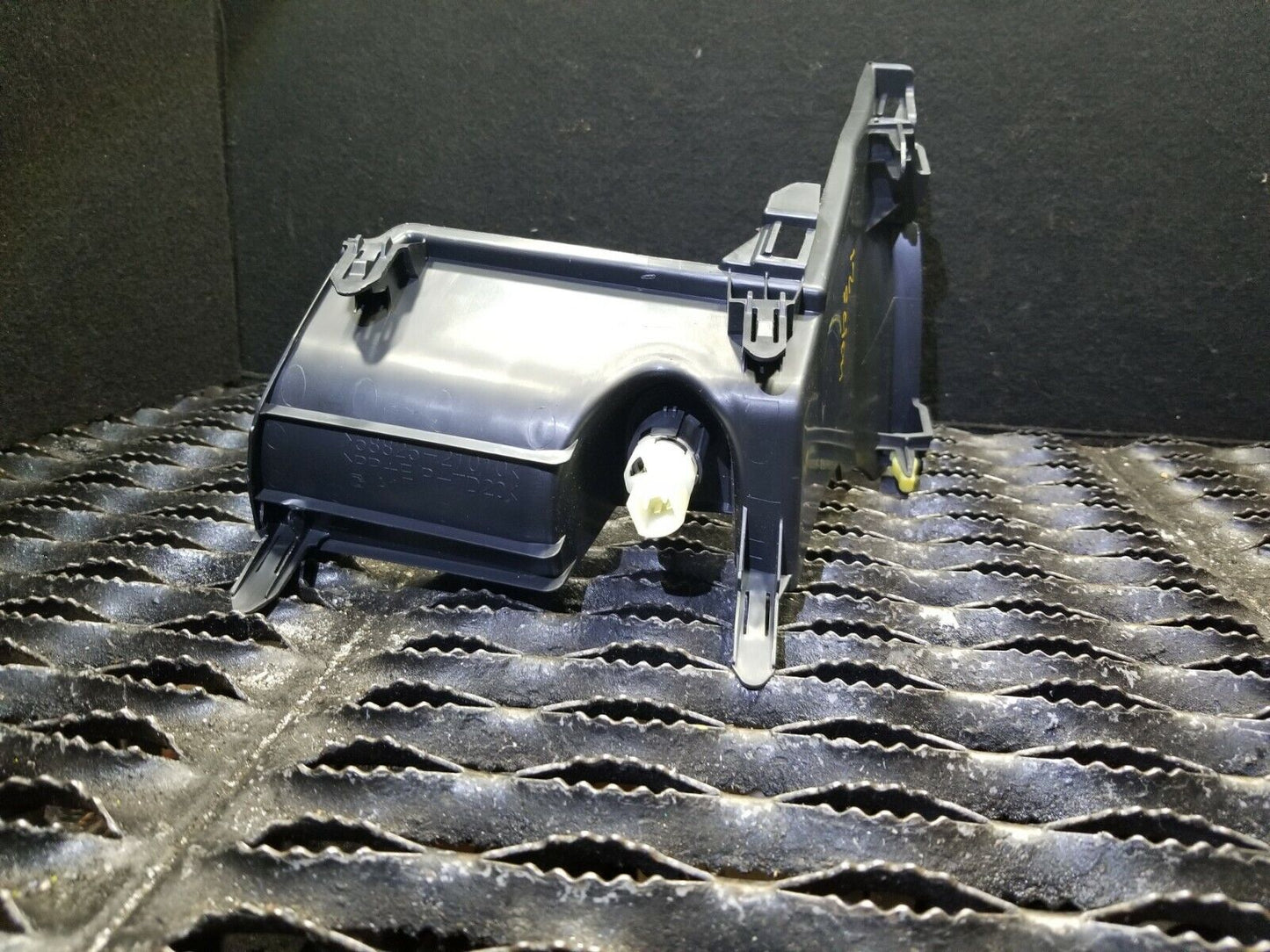 11 12 13 14 15 16 Scion Tc Box Console Pocket Air Flow  OEM 74k