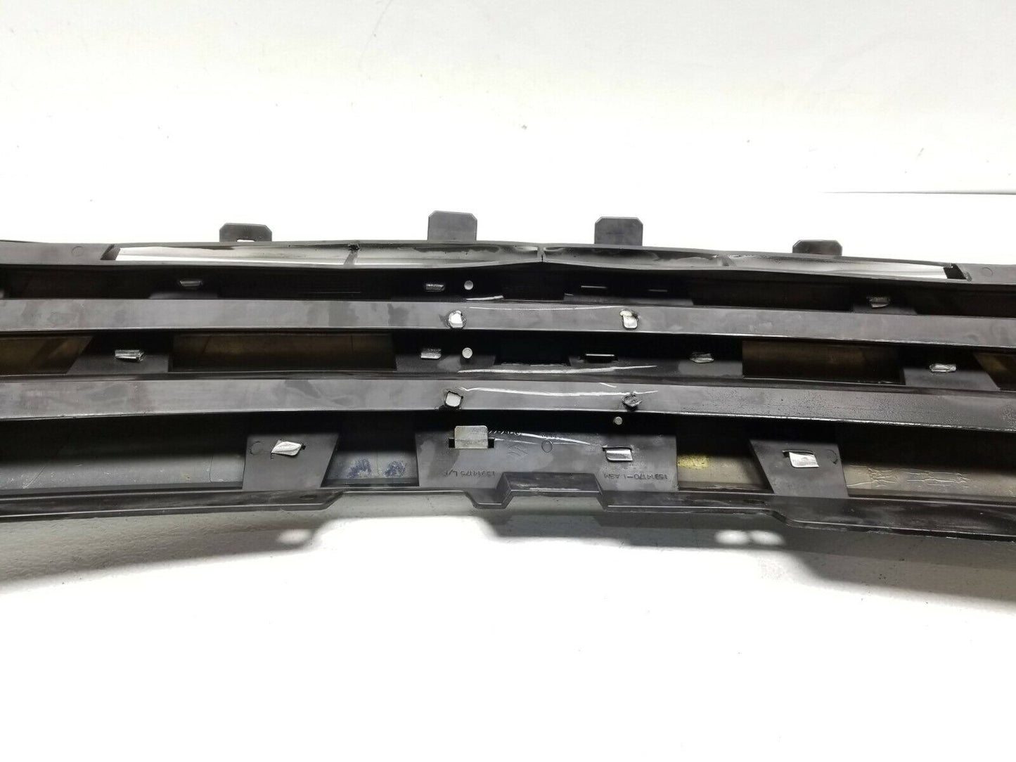 07 08 09 Suzuki Vitara Xl-7 Front Bumper Grille OEM