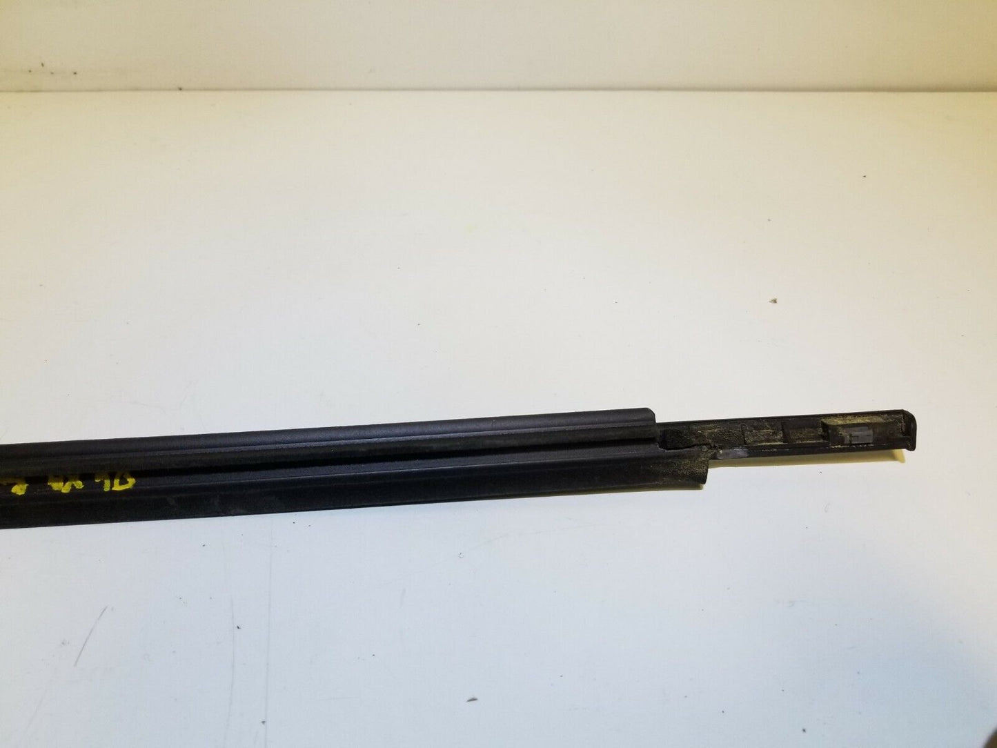 04 05 06 Scion Xa Rear Right Pass Door Window Belt Seal Molding OEM