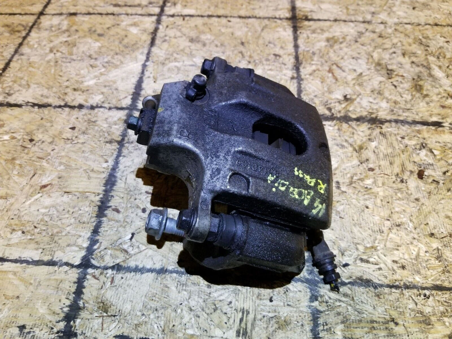 13 14 15 GMC Acadia Rear Right Passenger Side Brake Caliper OEM