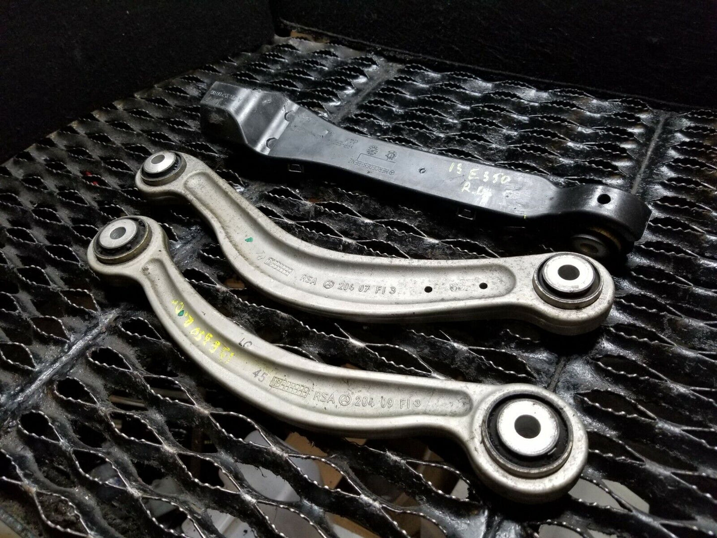 10 11 12 13 Mercedes W212 E350 Rear Left Driver Side Control Arm 3pcs OEM 39k