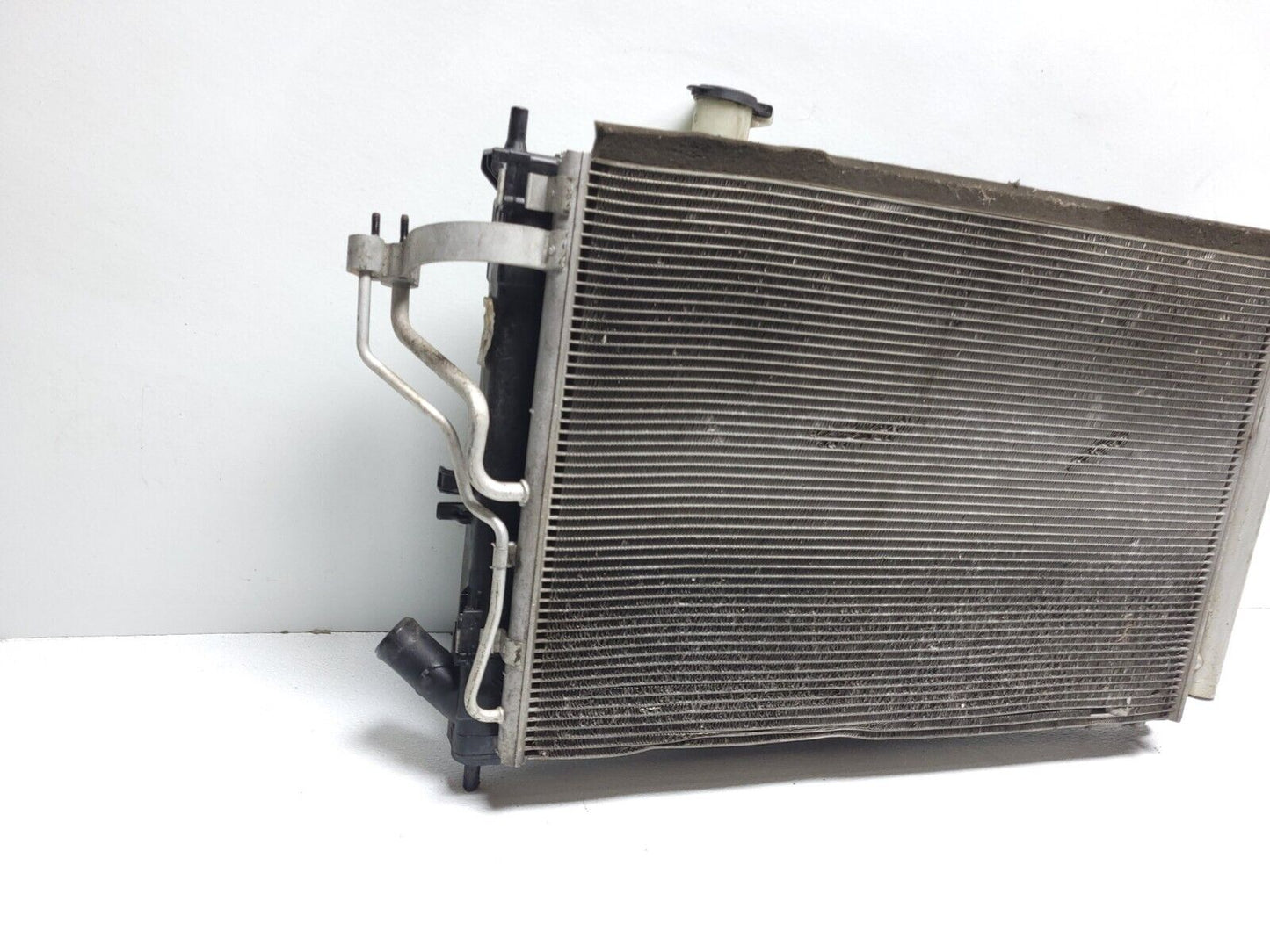 14 15 16 17 Hyundai Elantra Gt Radiator Condenser Fan & Shroud OEM Manual Trans