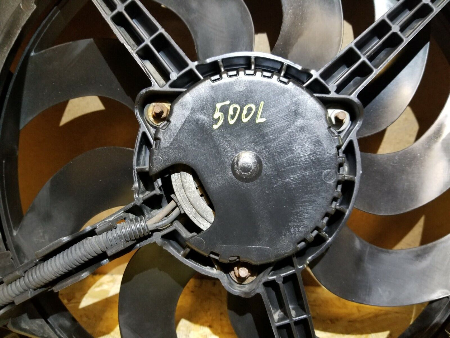 14 15 16 17 Fiat 500l 1.4l Radiator Cooling Fan OEM
