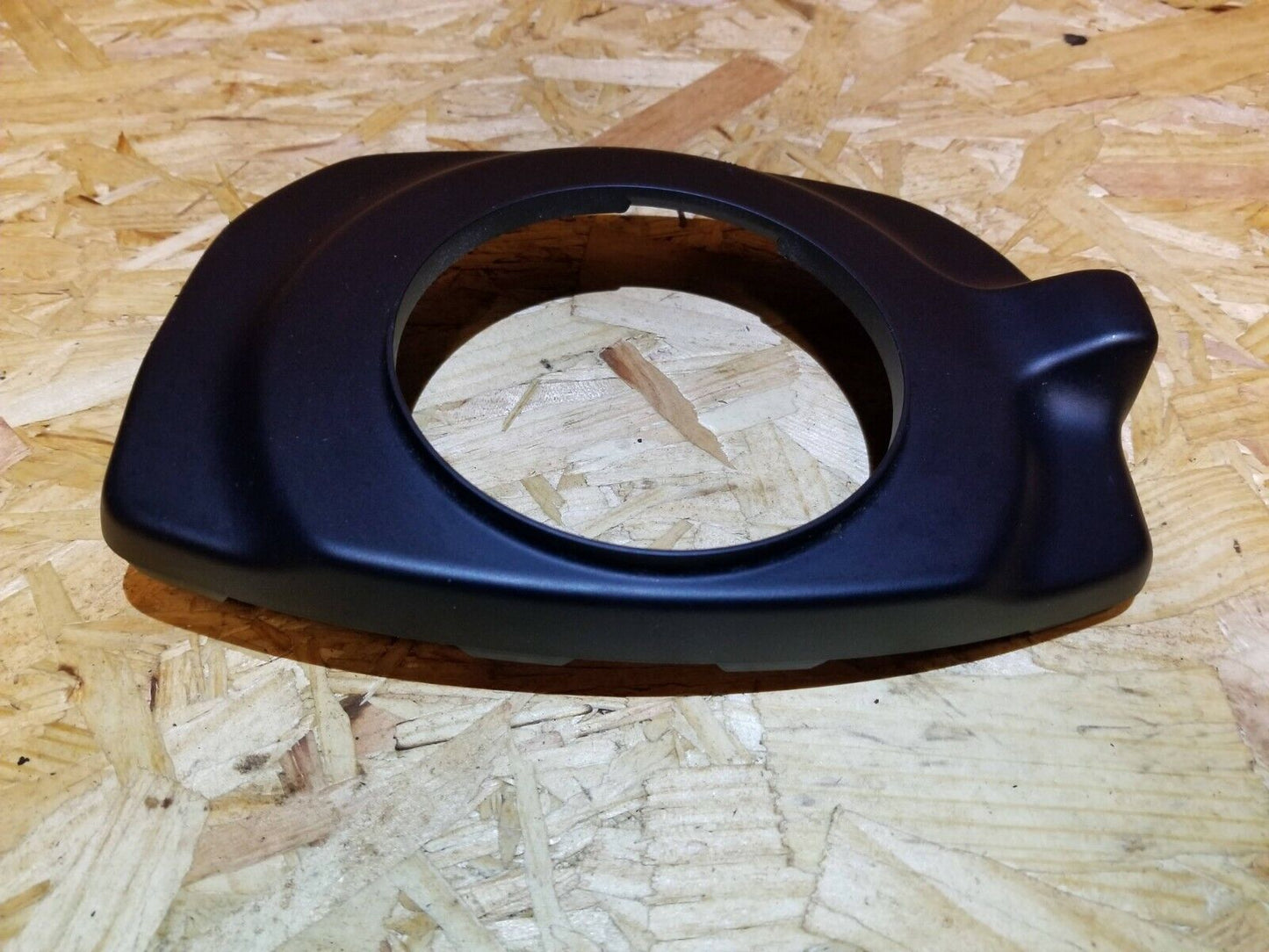 04 05 06 07 BMW 530xi E60 Steering Column Ring Cover Trim 6947775 OEM