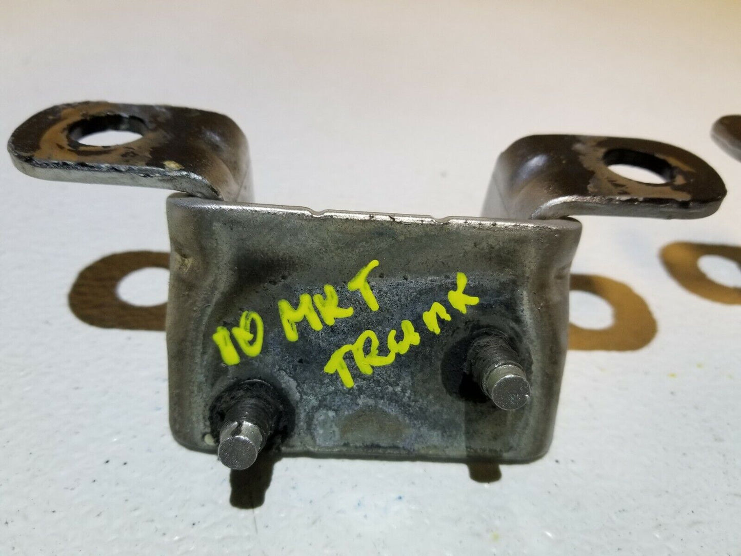 10 11 12 Lincoln MKT Trunk Liftgate Hinge Pair OEM