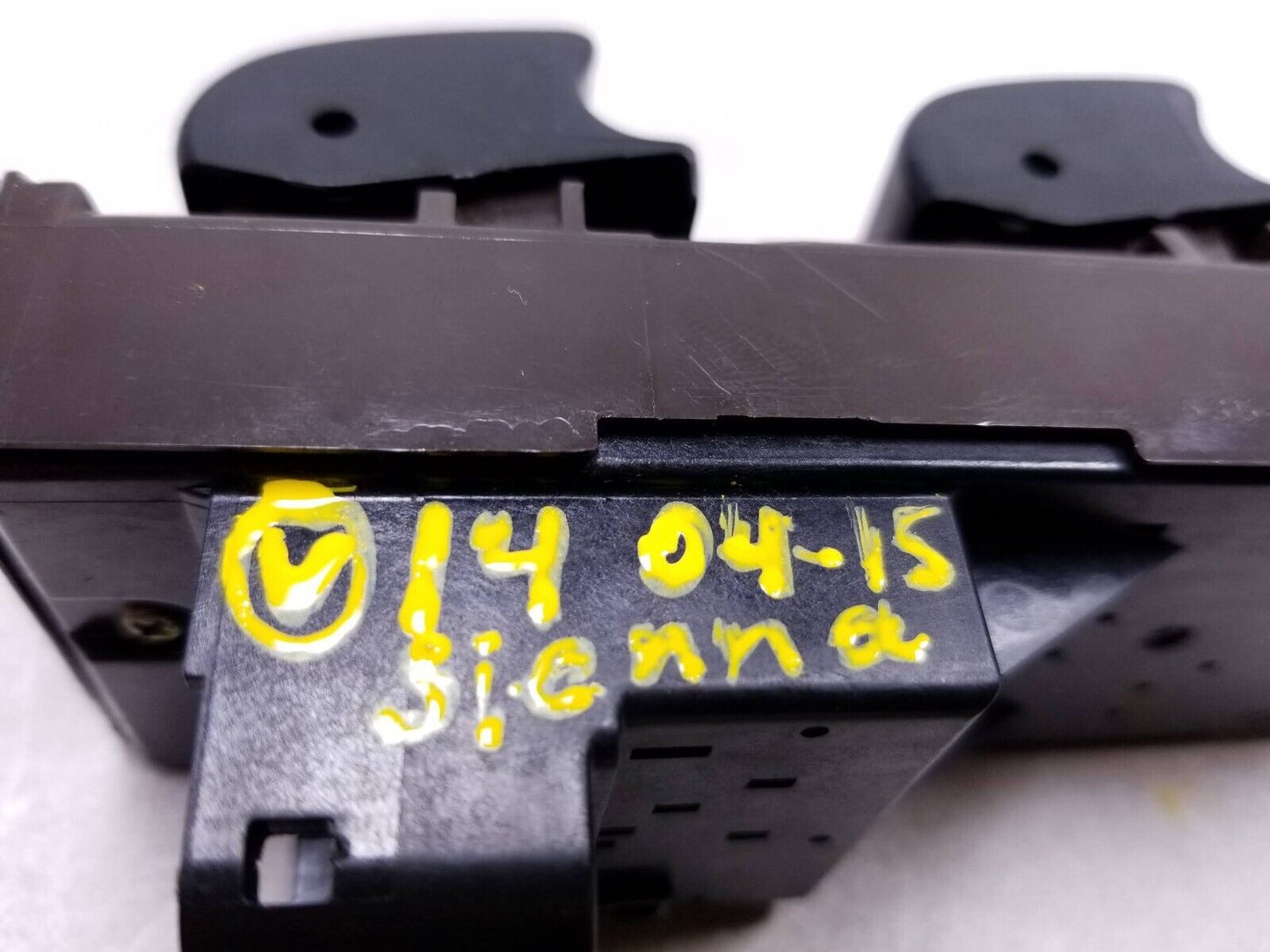 2005 - 2010 Toyota Sienna Power Window Master Switch Front Left Driver Side OEM