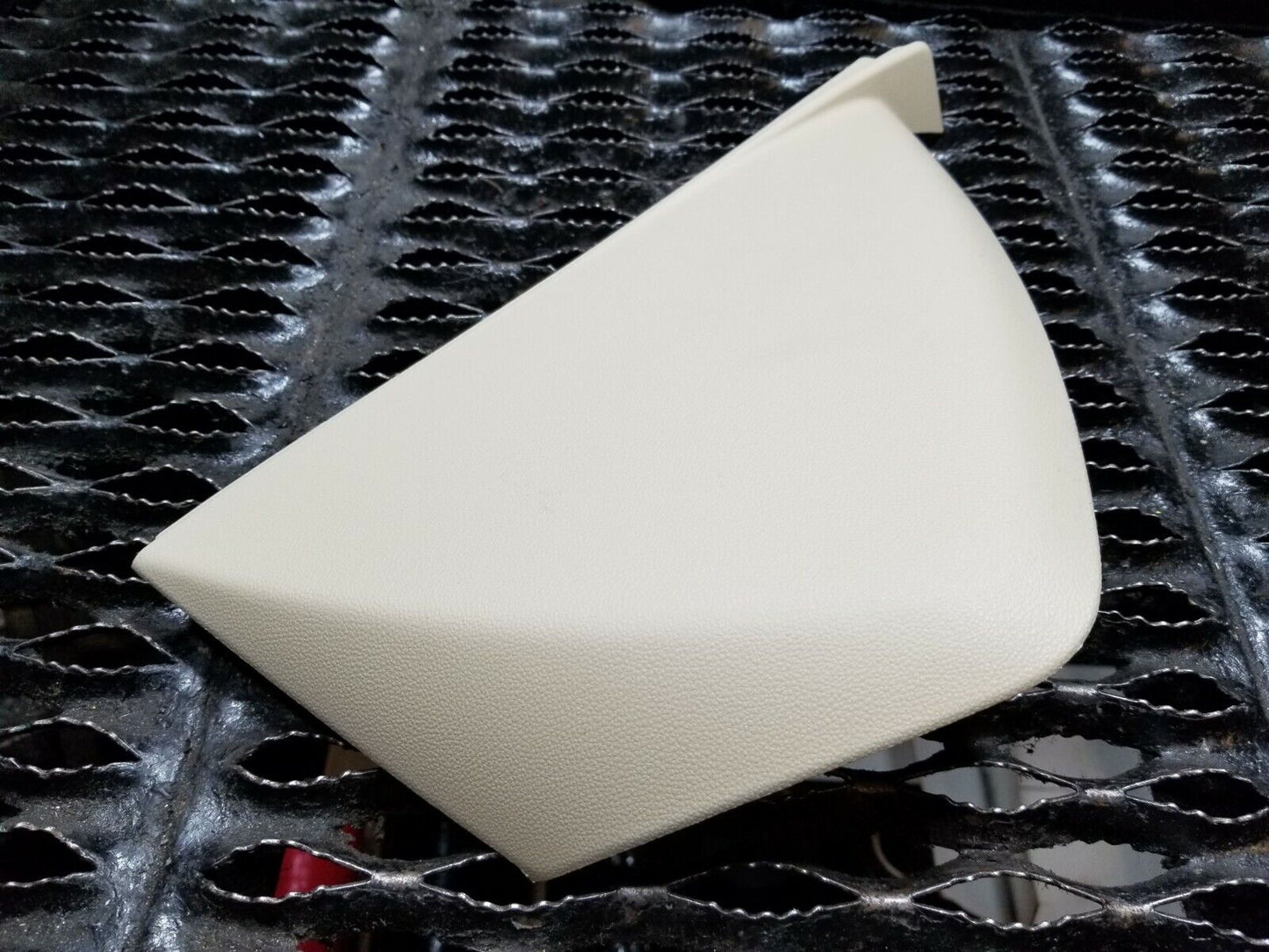 17 18 19 20 Cadillac Xt5 Dash End Cap Cover Trim Right Passenger Side OEM 34k