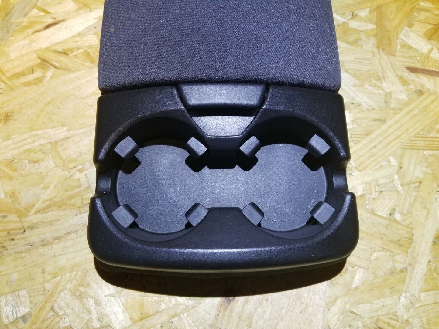 05 06 07 Volvo S40 Rear Seat Armrest W/ Cup Holder OEM