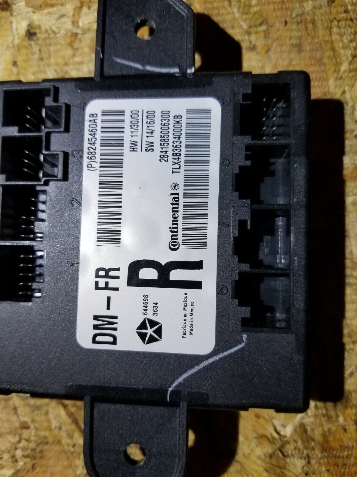 12 13 14 15 16 17 Chrysler 300 Front Right Pass Door Control Module OEM 43k