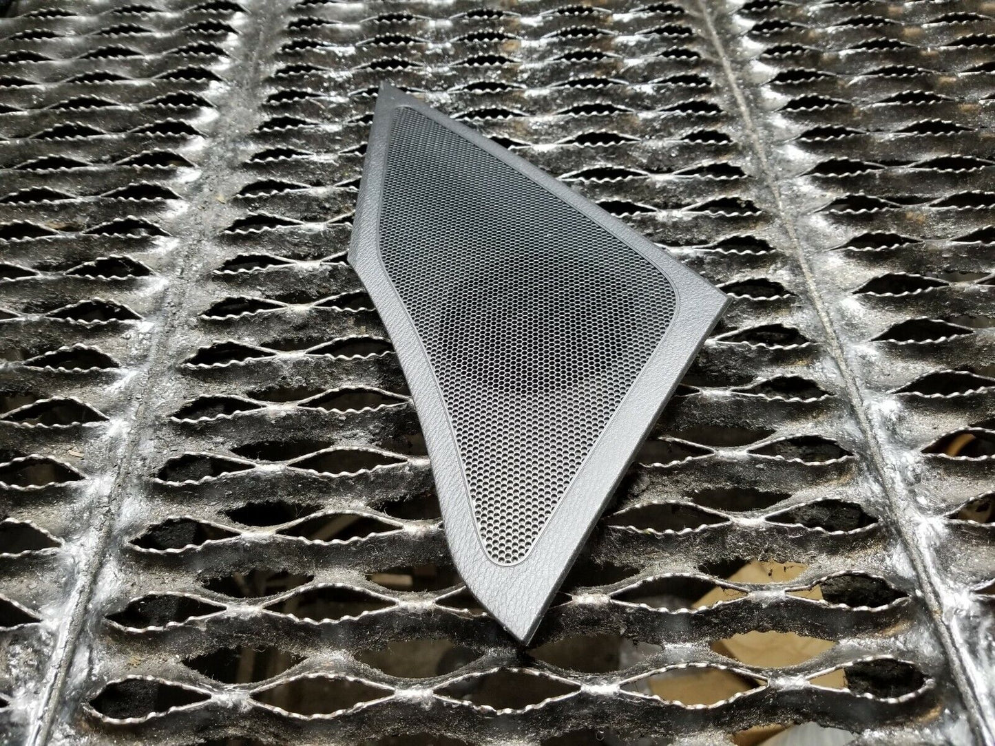 2014 2015 2016 Mazda 3 Dash Right Passenger Side Speaker Cover Grille OEM 16k