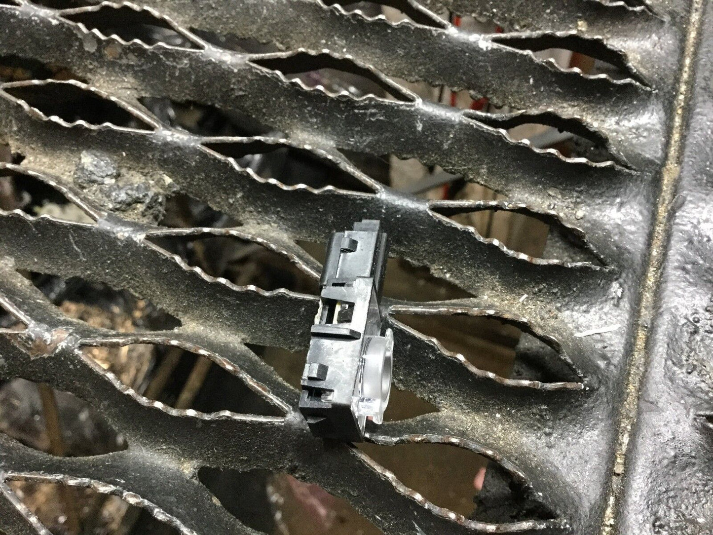 15 16 17 Chrysler 200 Led Light, Floor Center Console Bin OEM