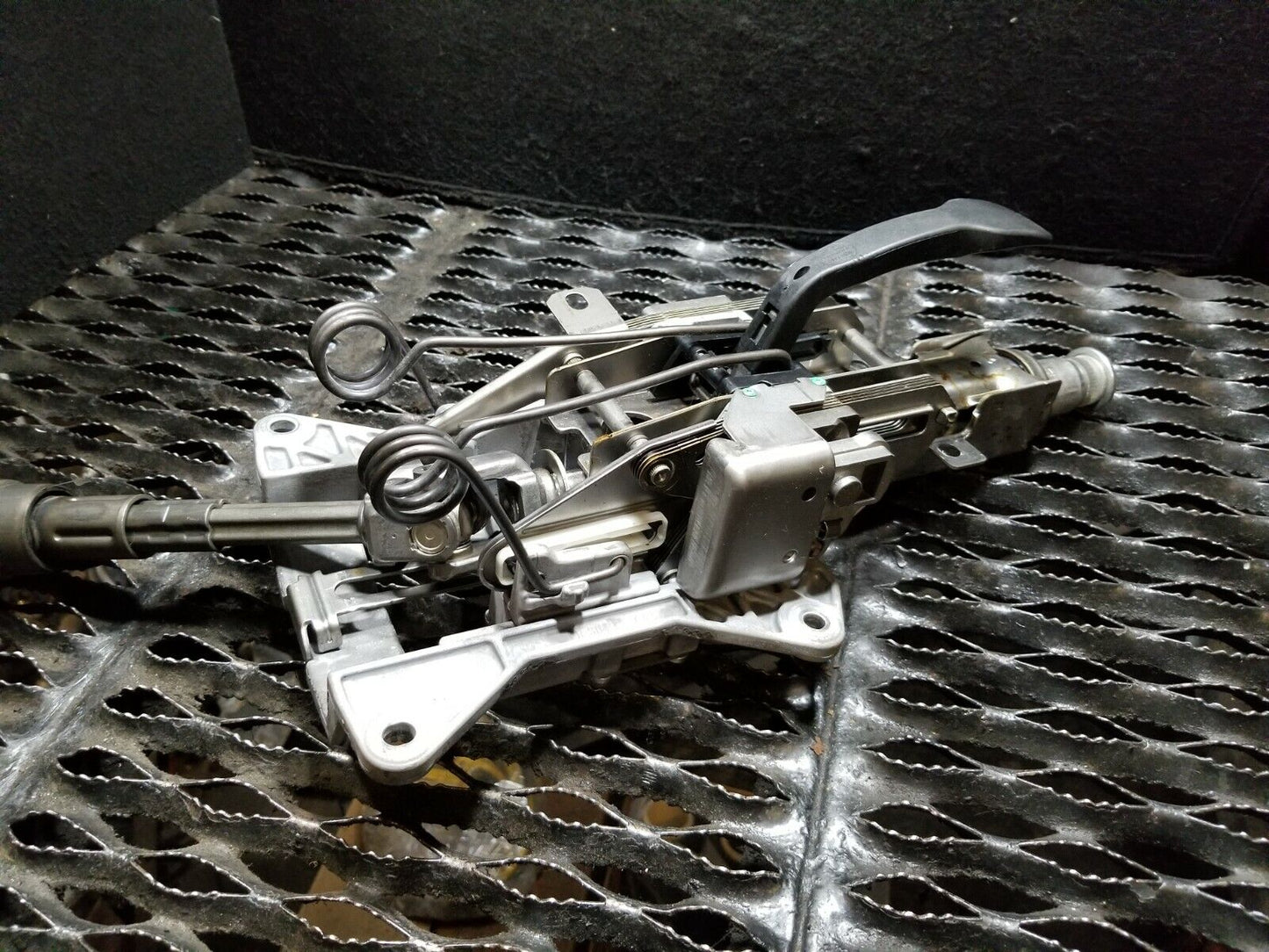 06 07 08 Audi A4 Steering Column OEM 85k Miles
