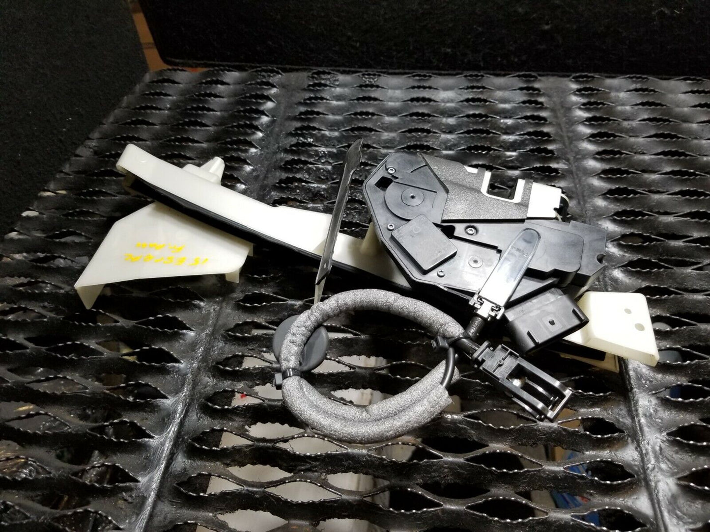 13 14 15 16 Ford Escape Front Right Pass Door Latch Lock Actuator OEM 83k