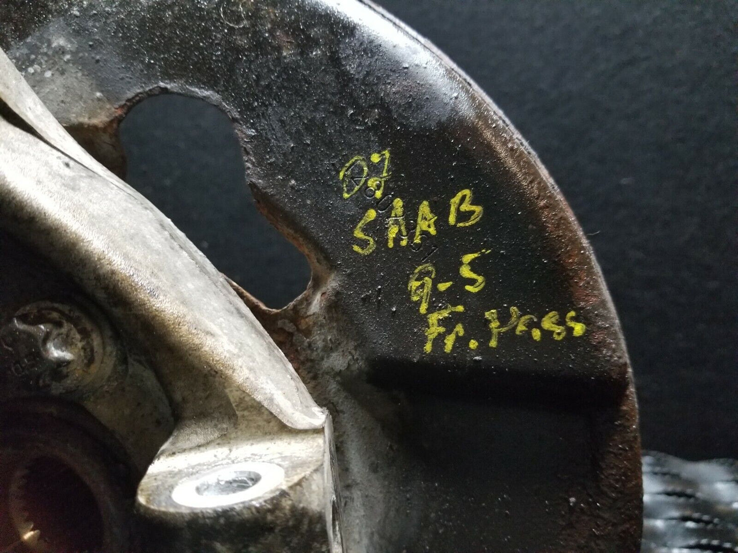 06 07 08 09 Saab 9-5 Aero 2.3t Front Right Pass Side Spindle Knuckle Hub OEM