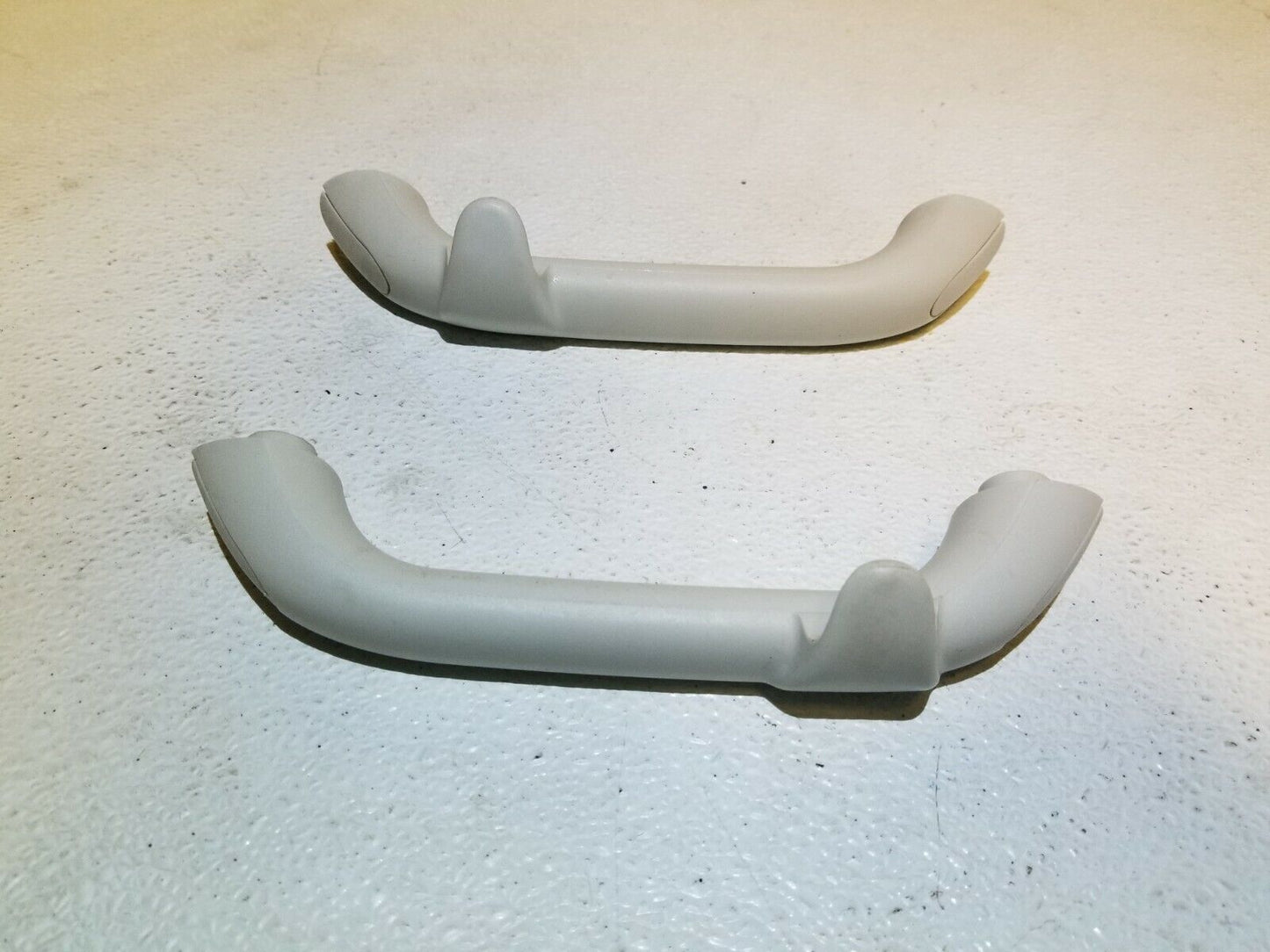 07 08 09 10 Chrysler Sebring Roof Grab Handle 2pcs OEM