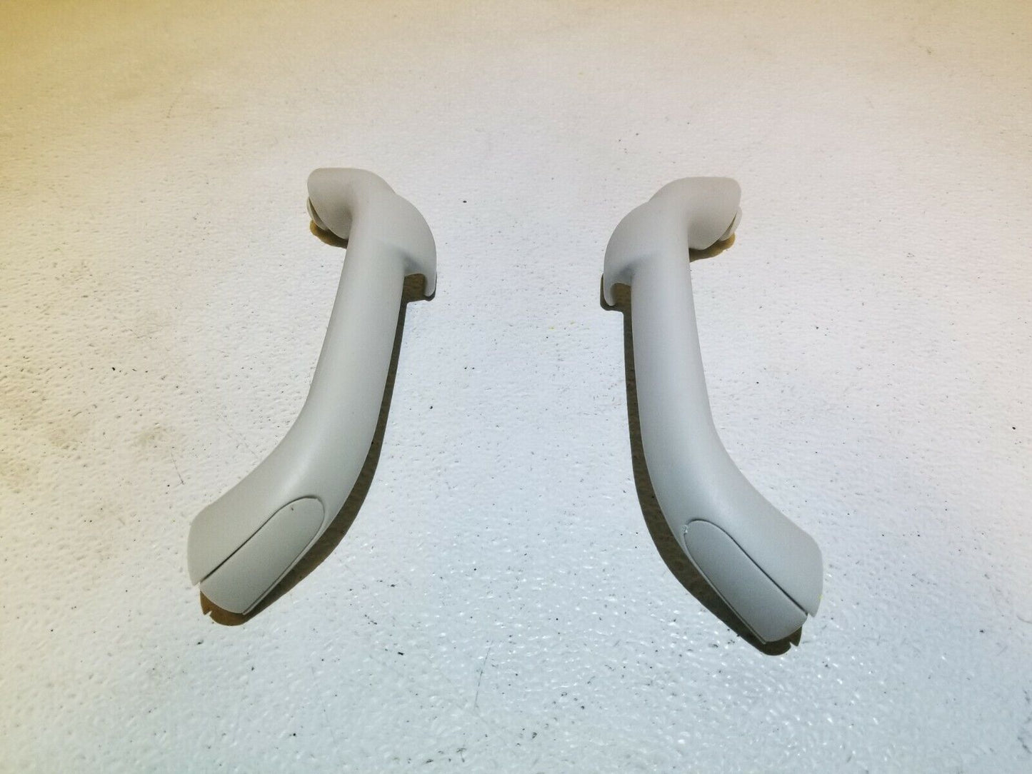 07 08 09 10 Chrysler Sebring Roof Grab Handle 2pcs OEM