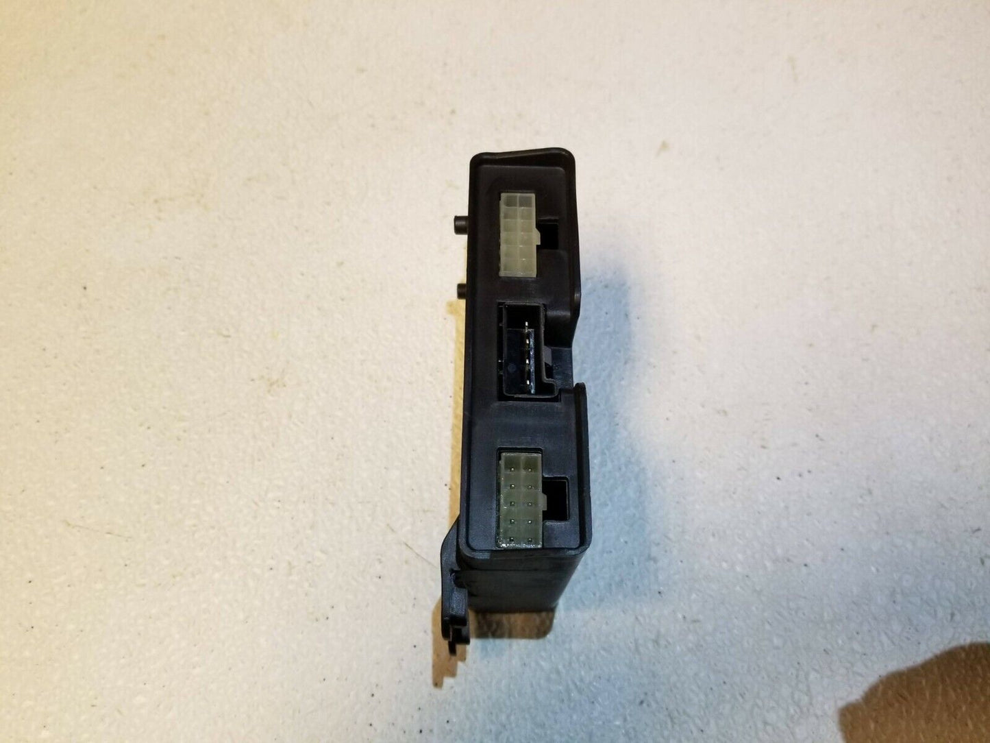 06 07 08 09 Cadillac STS Rear Seat Heat Control Module OEM