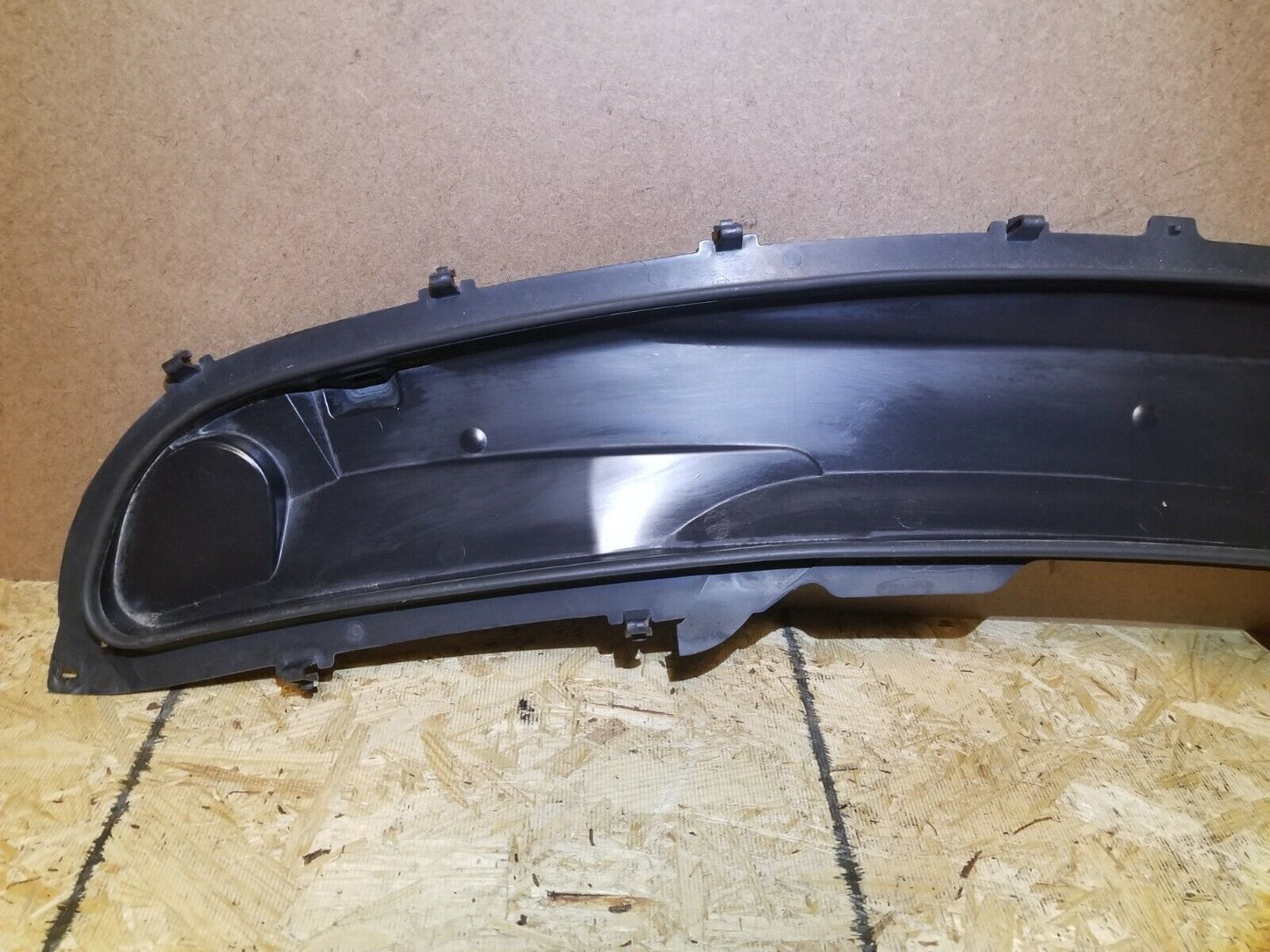 07 08 09 10 Mercedes R350 Under Hood Cover Grill Air Vent Panel OEM