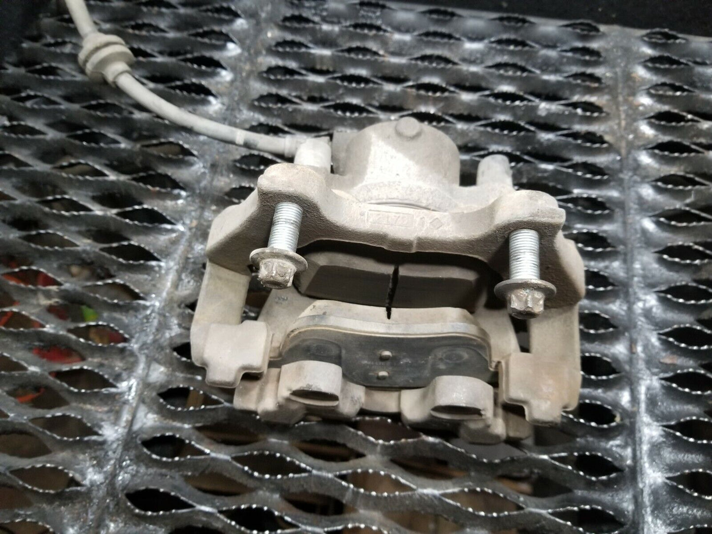 14 15 16 17 Fiat 500l Front Brake Caliper Left Driver Side OEM
