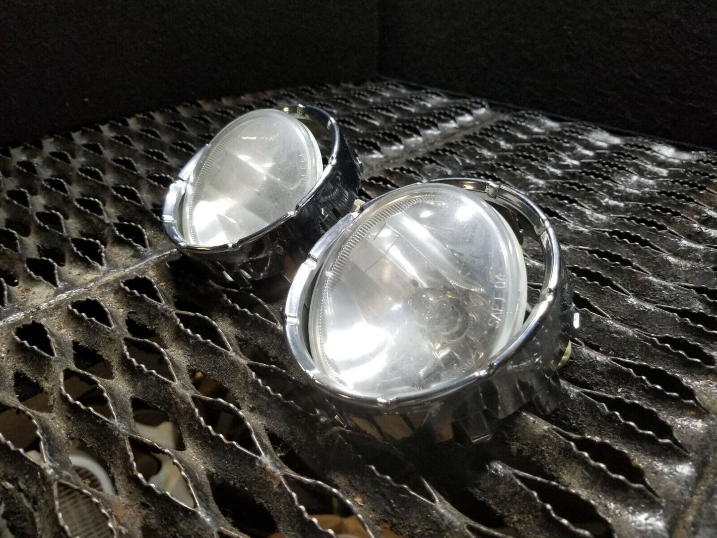 07 08 09 10 11 12 GMC Acadia Front Left & Right Bumper Fog Light Lamp (pair) OEM