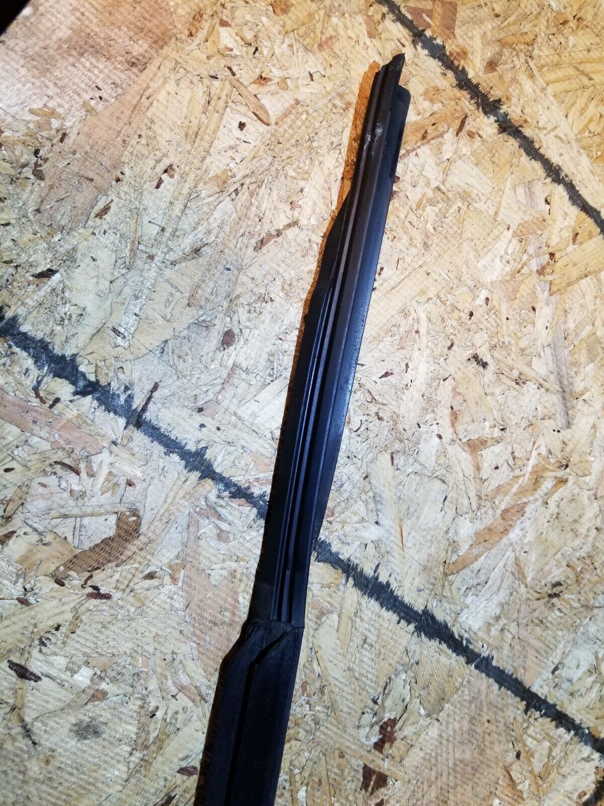 04 05 06 07 Saab 9-3 93 Convertible Left Driver Door Glass Seal Trim Molding OEM