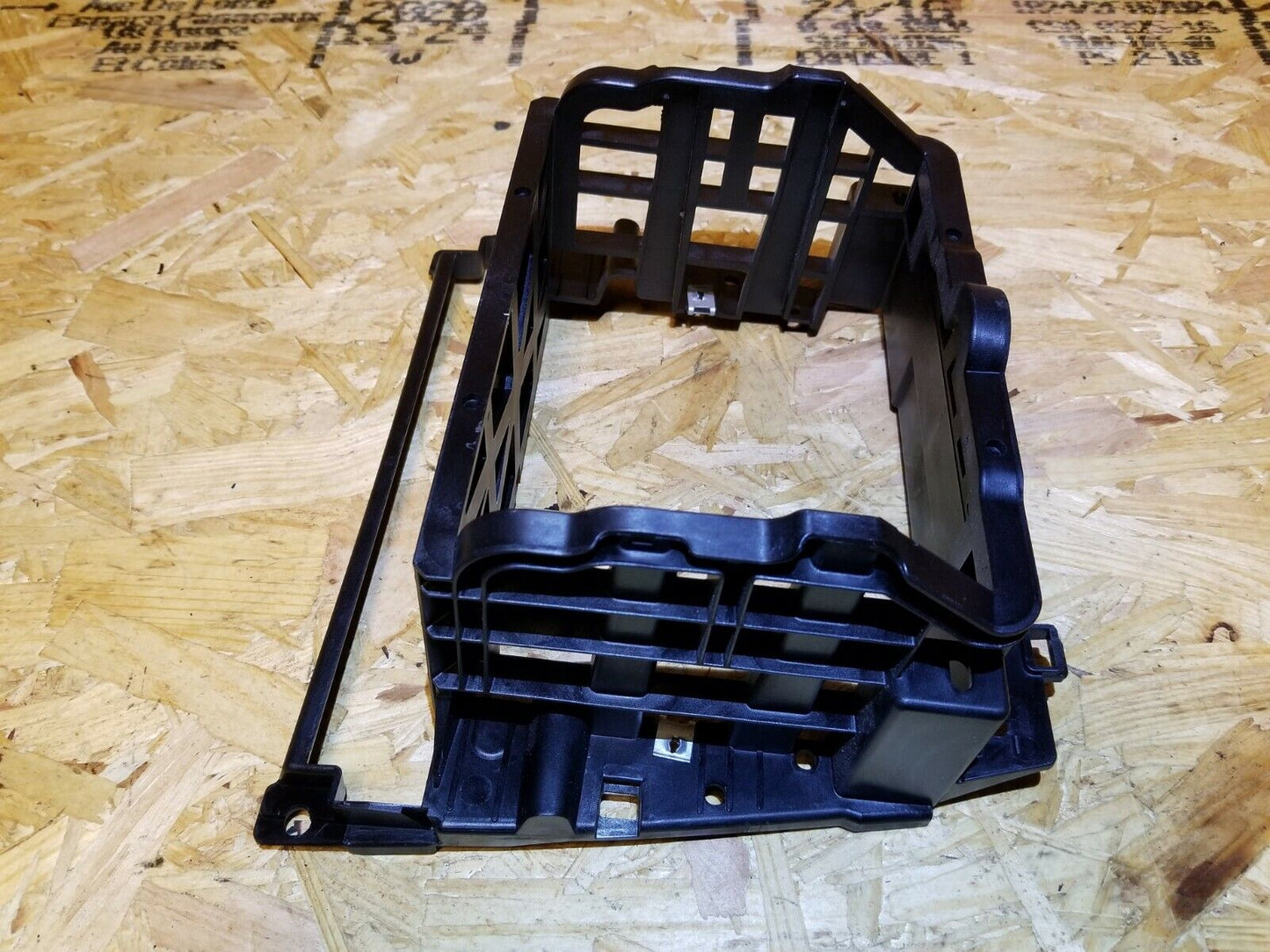 04 05 06 07 BMW 530xi E60 Dash Center Cd Player Bracket 14121810 OEM