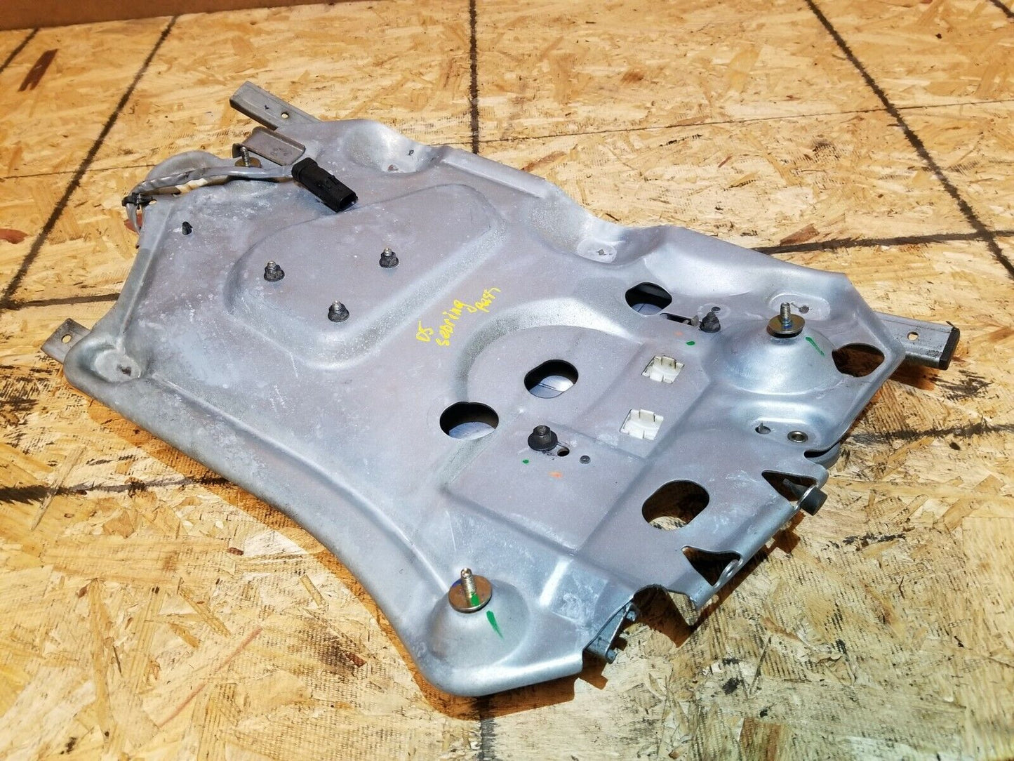 04 05 06 Chrysler Sebring Convertible Front Pass Window Regulator Panel OEM