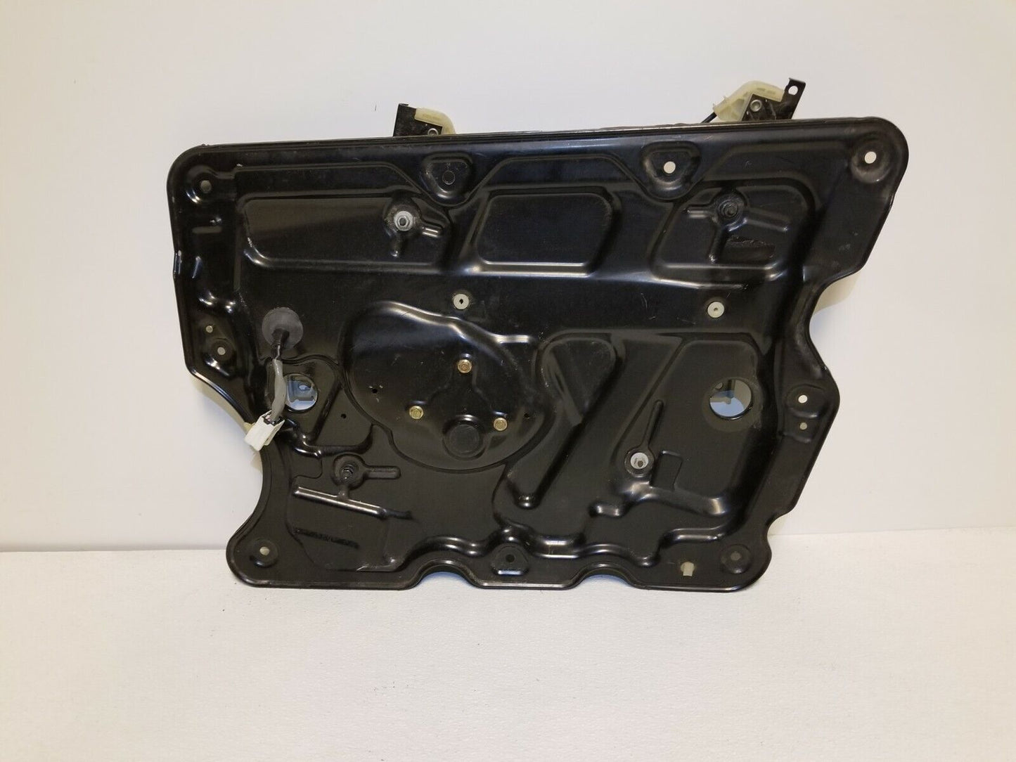 04 05 06 07 08 Nissan Maxima Front Pass Door Window Regulator Panel OEM #107