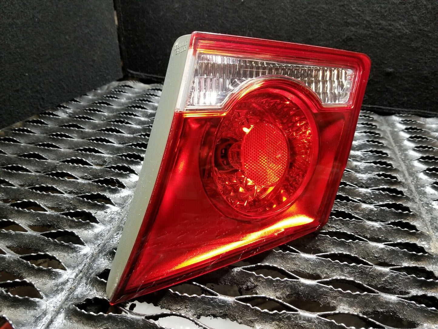 11 12 13 14 15 Chevy Cruze Right Right Passenger Side Inner Tail Light OEM
