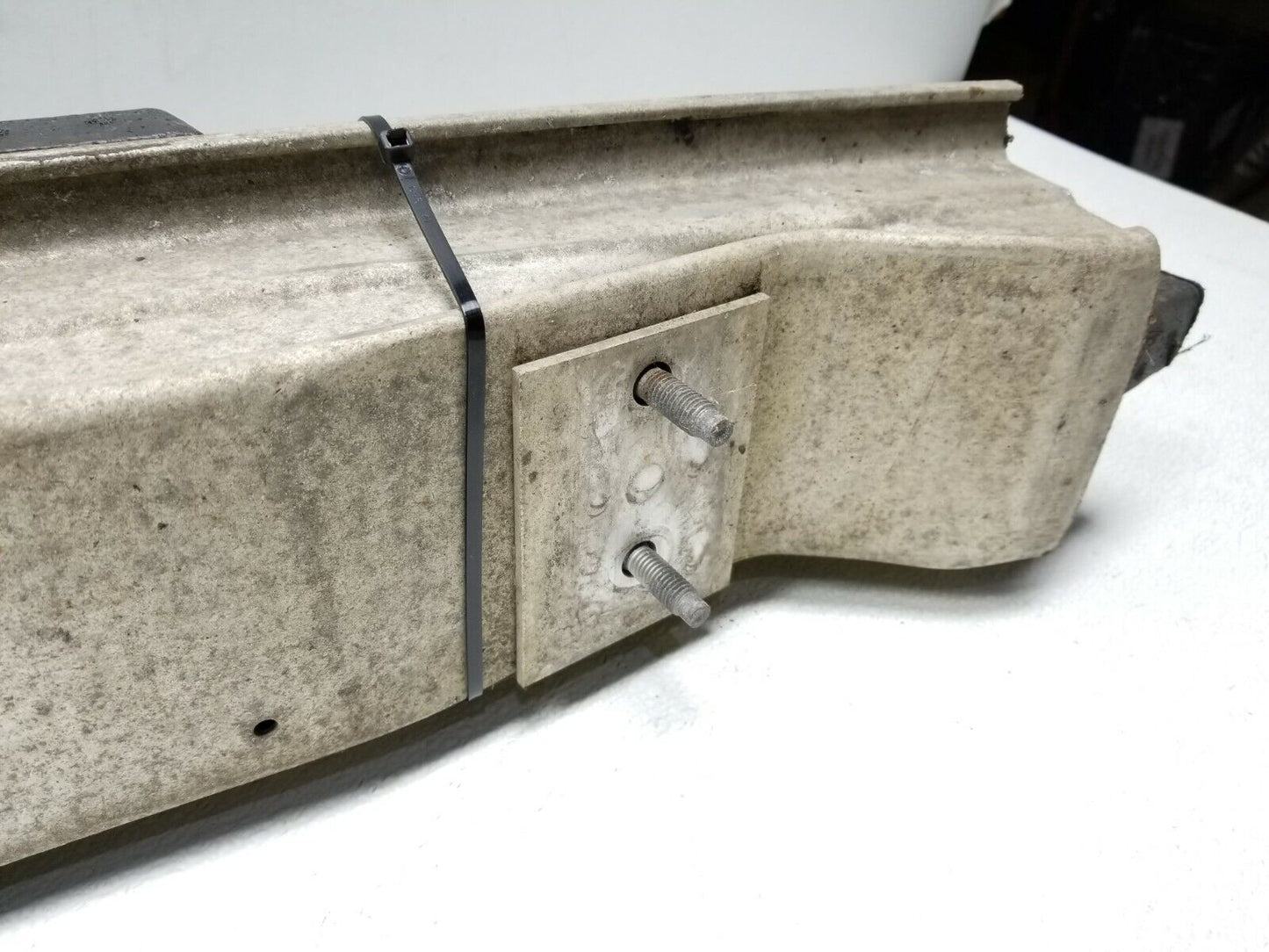 06 07 08 09 Saab 9-5 Sdn Rear Bumper Reinforcement Absorber Bar OEM