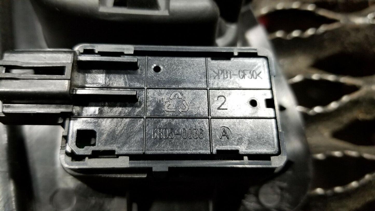 10 11 12 Lincoln MKT Front Right Passenger Interior Door Handle W/ Switch OEM