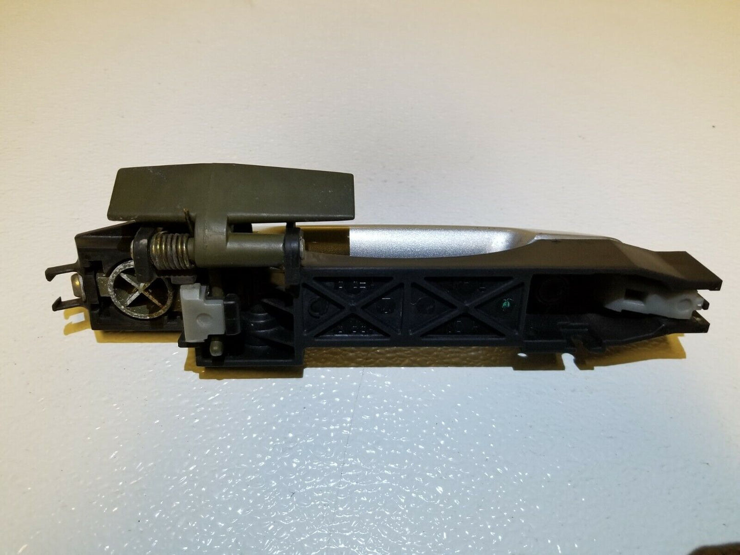 04 05 06 07 08 Nissan Maxima Front Right Passenger Exterior Door Handle OEM
